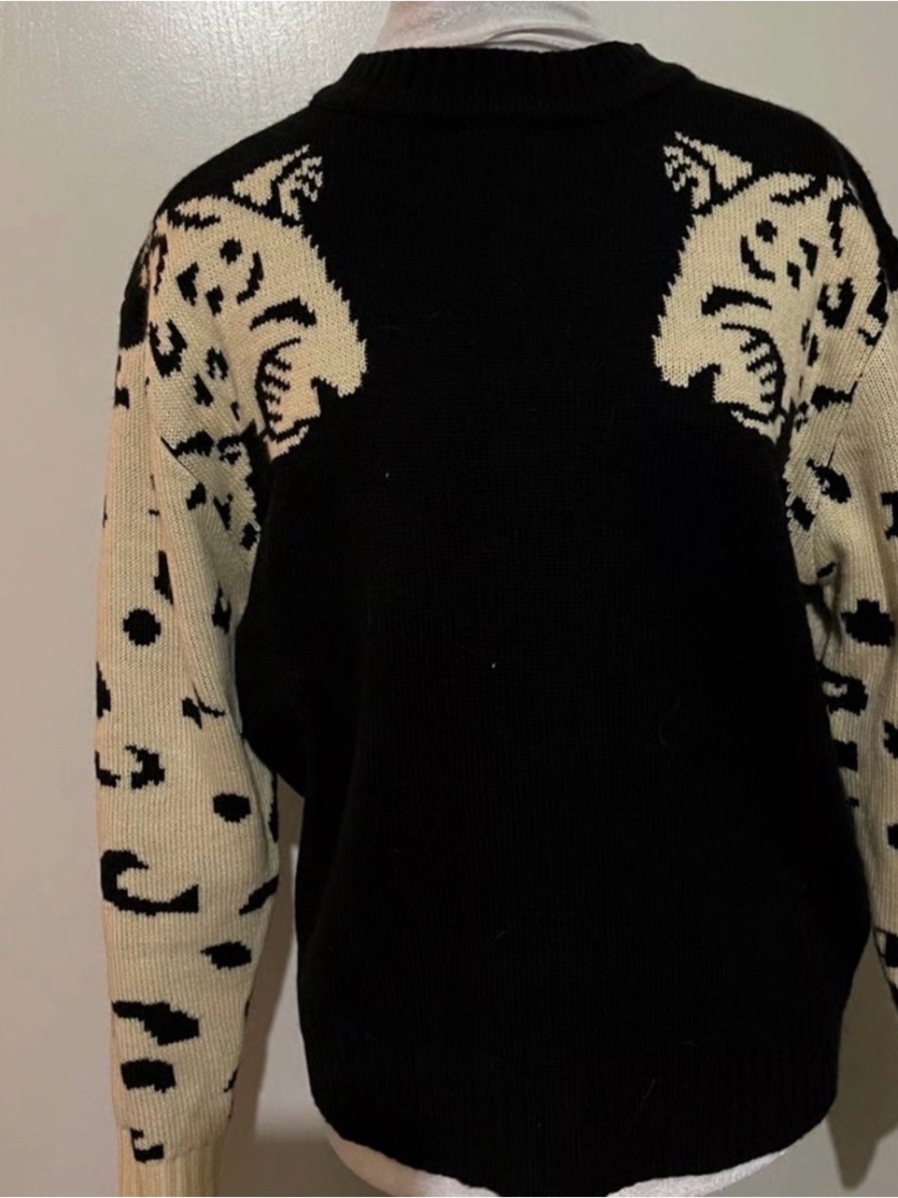 Men's Black & Cream Animal-Pattern Crewneck Sweater